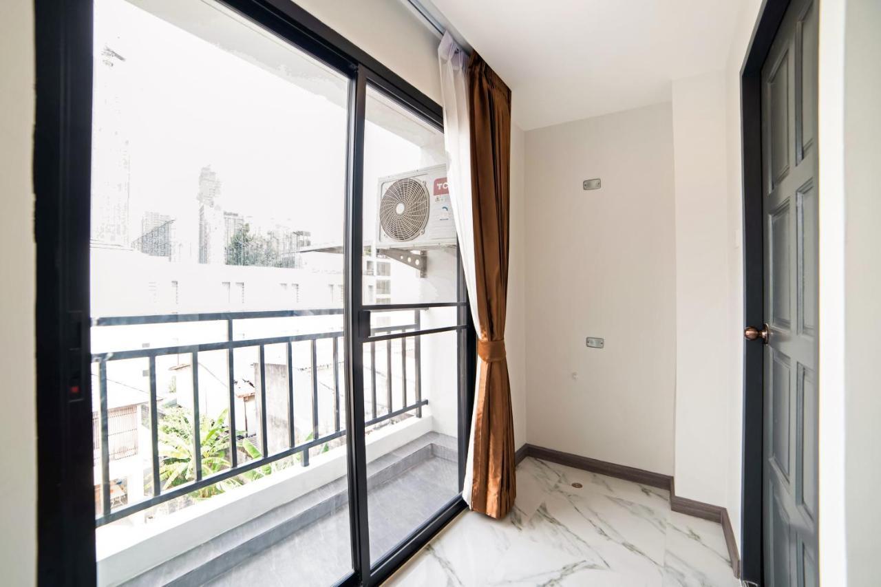 Roomquest Sukhumvit36 Bts Thonglor Bangkok Exterior photo