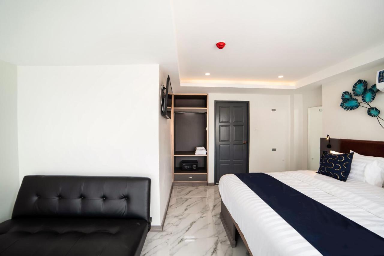 Roomquest Sukhumvit36 Bts Thonglor Bangkok Exterior photo